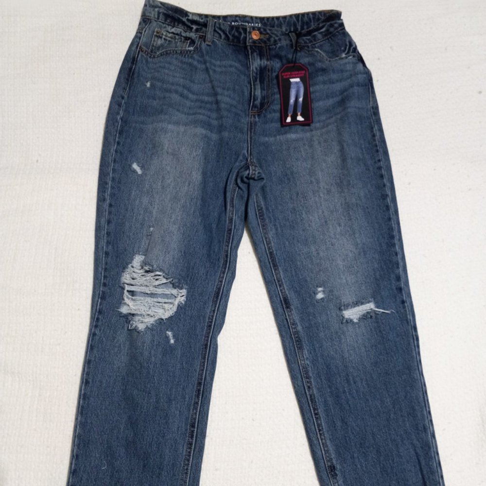 No Boundaries Jeans - Picture 2 of 10
